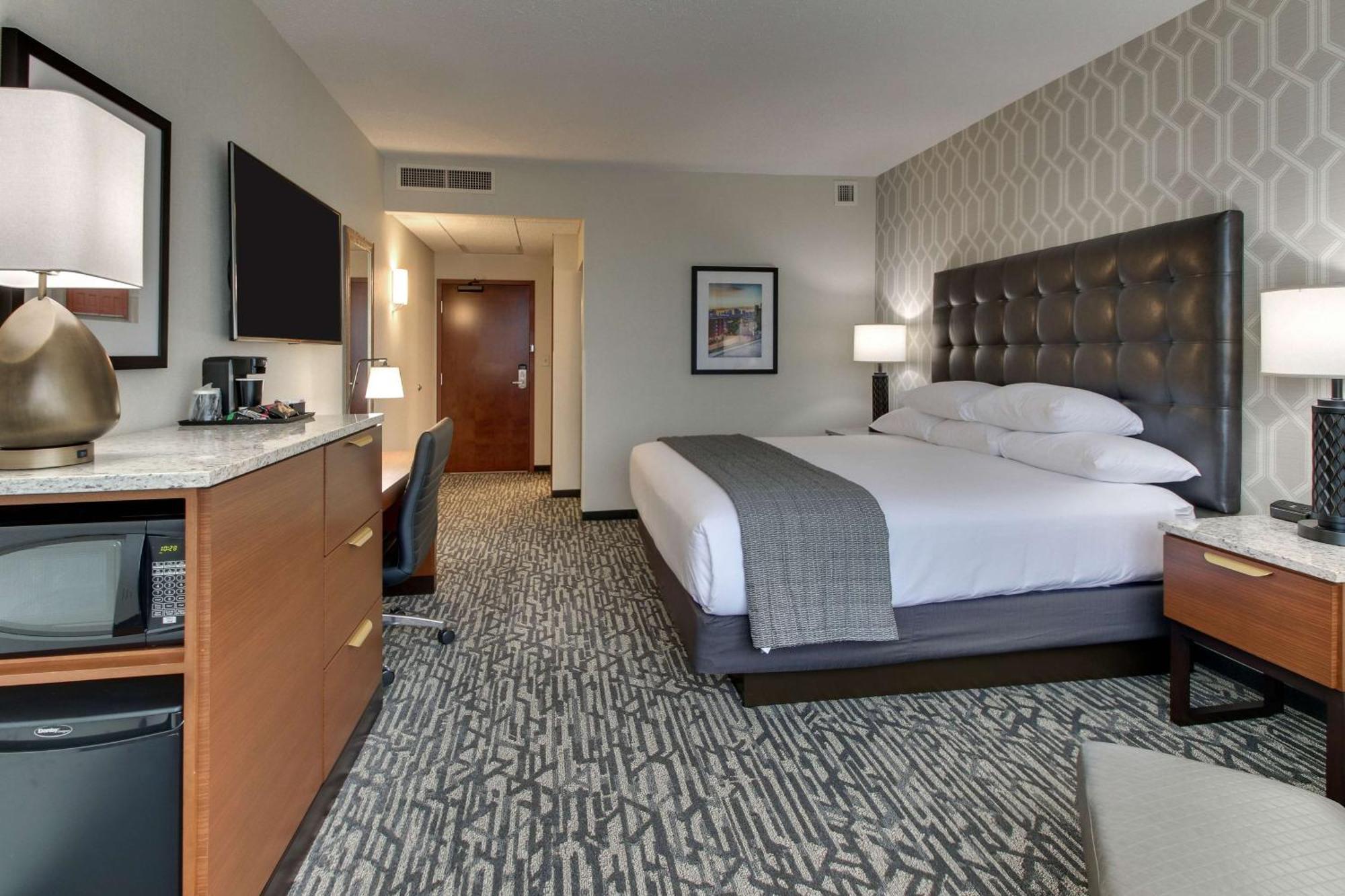 Drury Plaza Hotel Richmond Ґлен-Аллен Екстер'єр фото